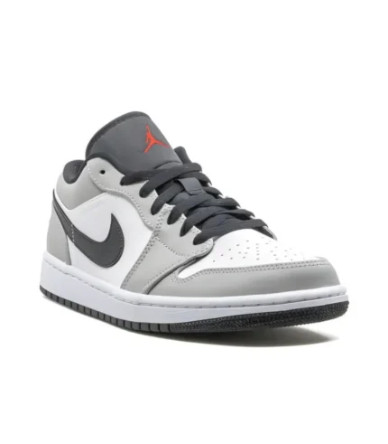 Air Jordan 1 Low "Light Smoke Grey"