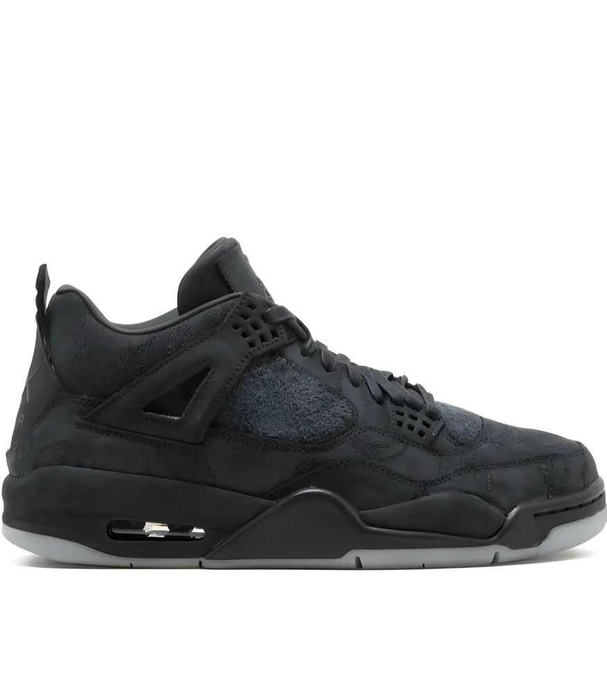 2408958B-7113-40E6-81C6-5F4889BE4FD1 Air Jordan 4 Retro x KAWS ‘Black’