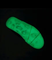 Air Jordan 4 Retro x KAWS