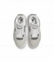 Air Jordan 4 Frozen Moments