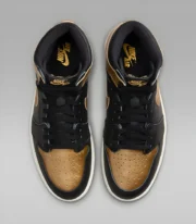 Air Jordan 1 Retro High OG ‘Black and Gold’